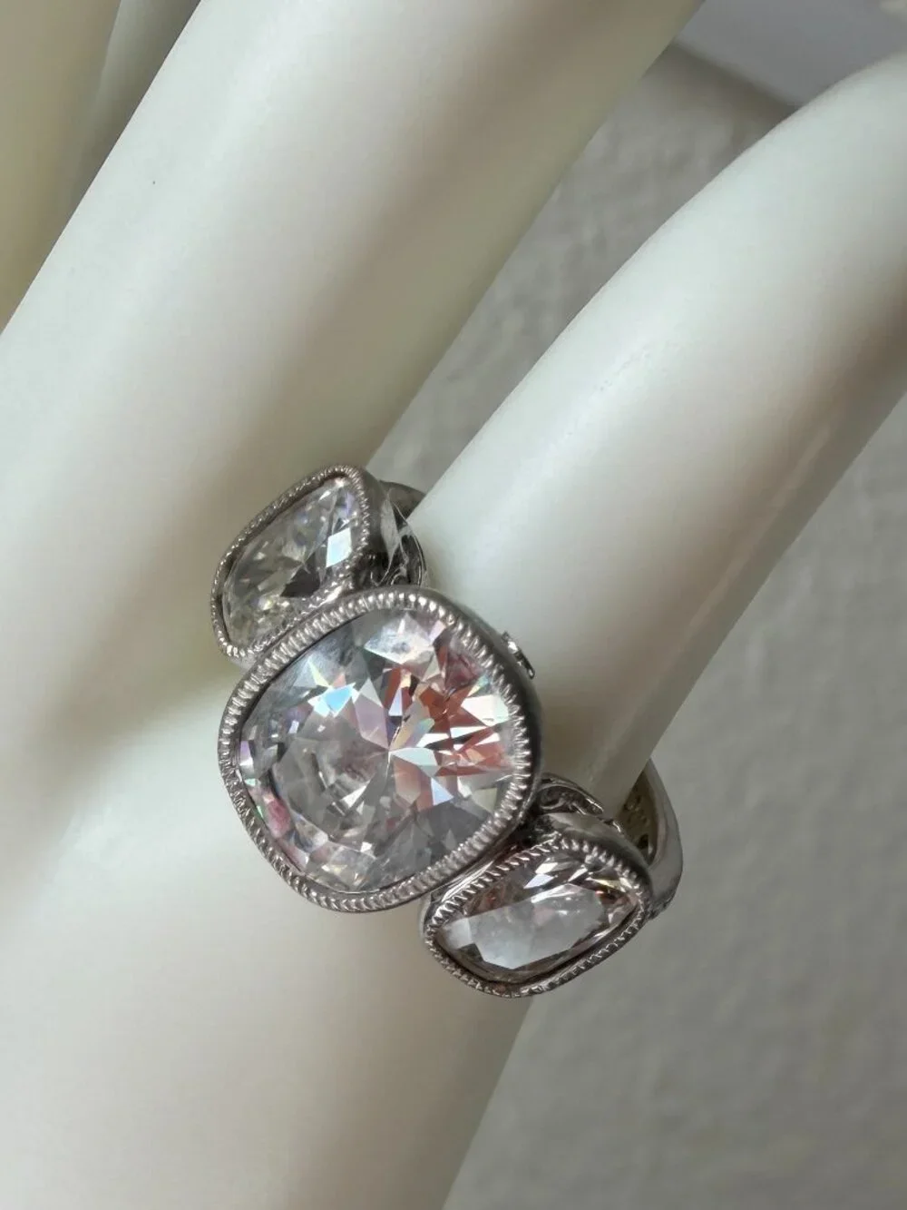 Vintage Jean Dousset Heirloom 925 CZ 3-Stone Mill-grain Cushion Cut Ring - Picture 17 of 17